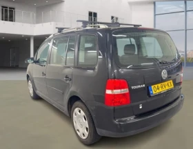 VW Touran 1.6 FSi, снимка 4