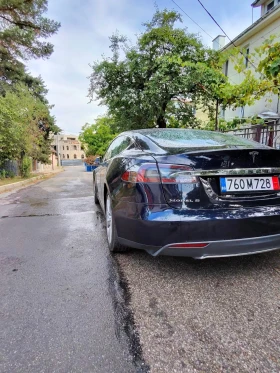     Tesla Model S S85 Premium connectivity 