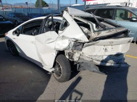 Toyota Prius 1.8L I-4 DOHC, VVT, 98HP Front Wheel Drive - 5900 € / 11539.40 лв. - 22265860 3