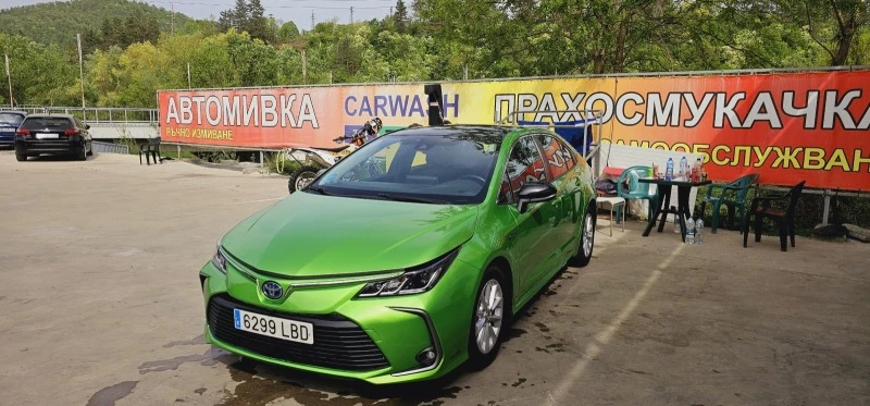 Toyota Corolla Facelift* Hybrid* Подготвени за ТАКСИ, снимка 2 - Автомобили и джипове - 45490736