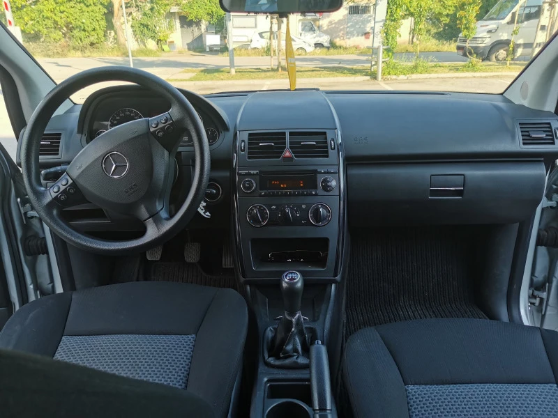 Mercedes-Benz A 180, снимка 8 - Автомобили и джипове - 47400074