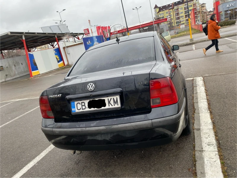 VW Passat 19, снимка 6 - Автомобили и джипове - 48305134