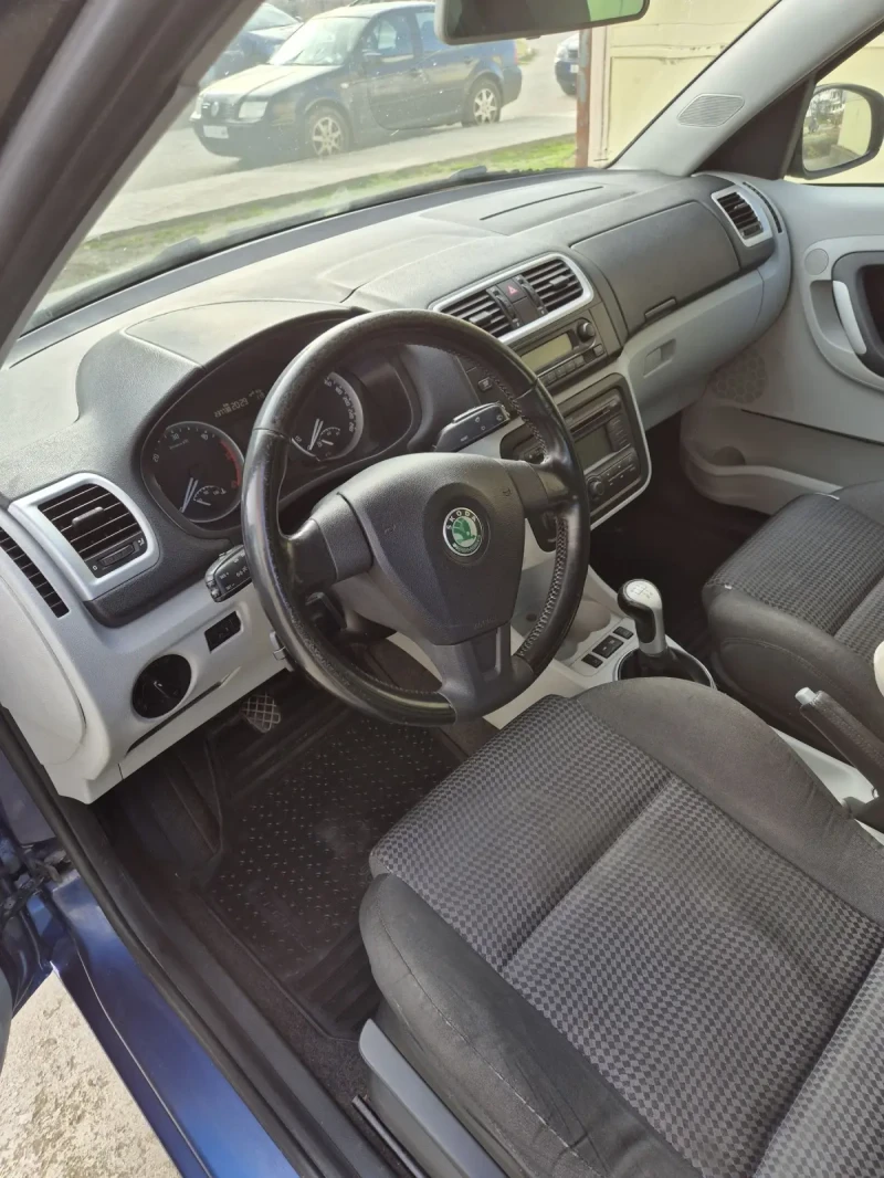 Skoda Roomster, снимка 7 - Автомобили и джипове - 48620999