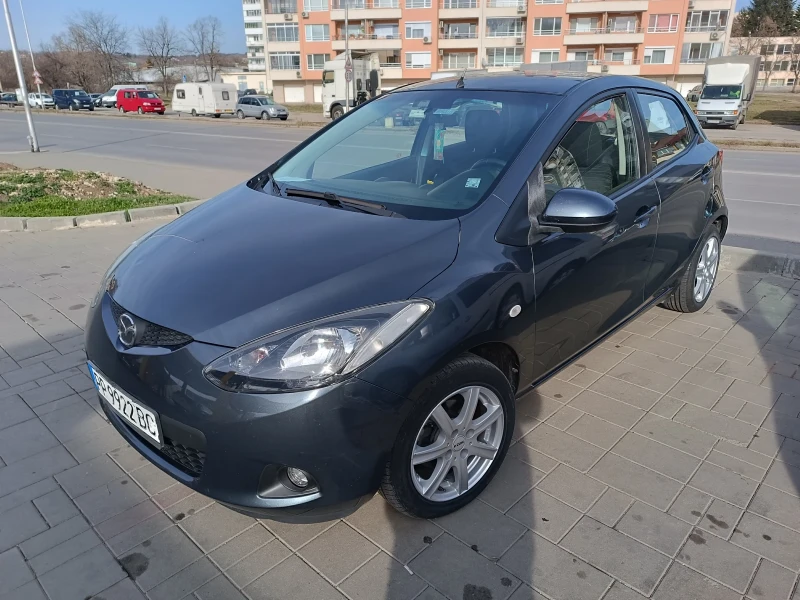 Mazda 2, снимка 1 - Автомобили и джипове - 49302962