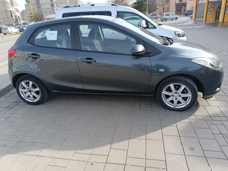 Mazda 2, снимка 3 - Автомобили и джипове - 49302962