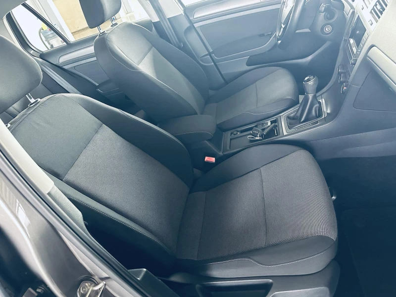 VW Golf 1.4TGI, снимка 13 - Автомобили и джипове - 52478634
