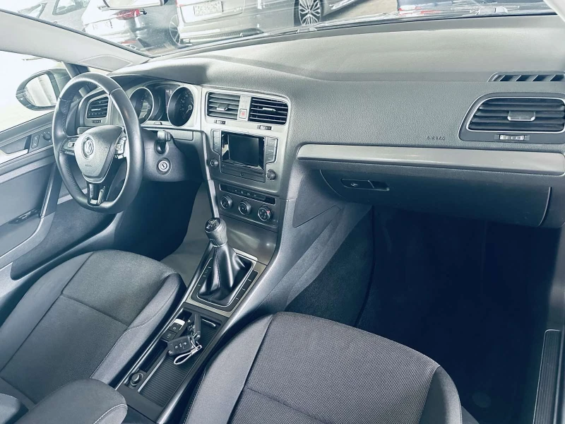 VW Golf 1.4TGI, снимка 12 - Автомобили и джипове - 52478634