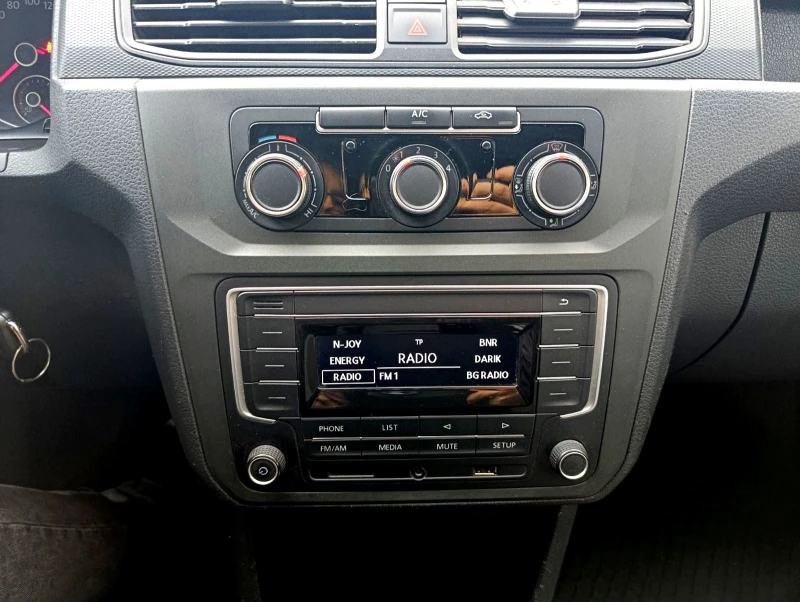 VW Caddy 1.4 CNG Cargo Maxi Заводски Метан!, снимка 14 - Автомобили и джипове - 52648785