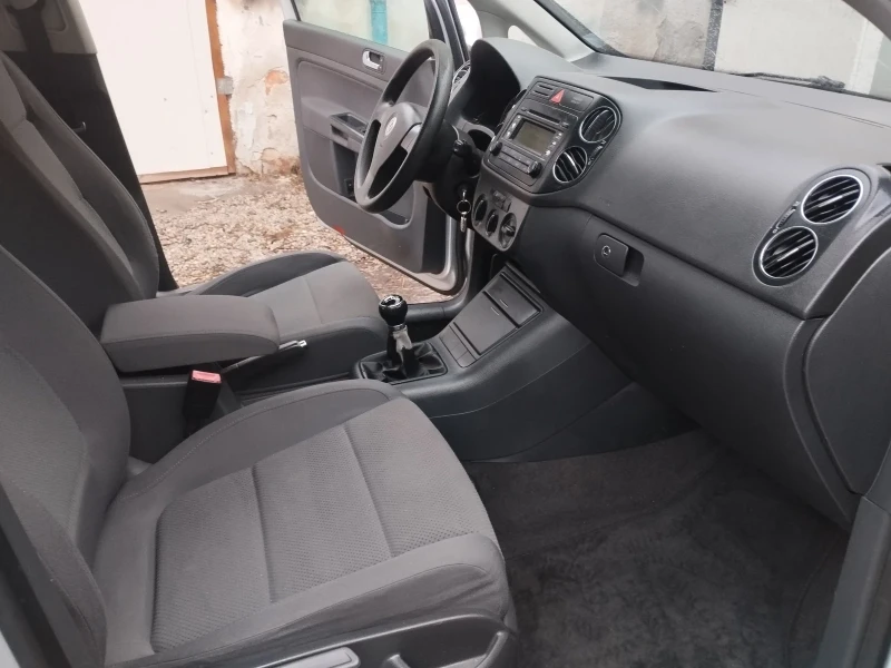 VW Golf Plus 1.6FSI BENZIN , снимка 14 - Автомобили и джипове - 53013426
