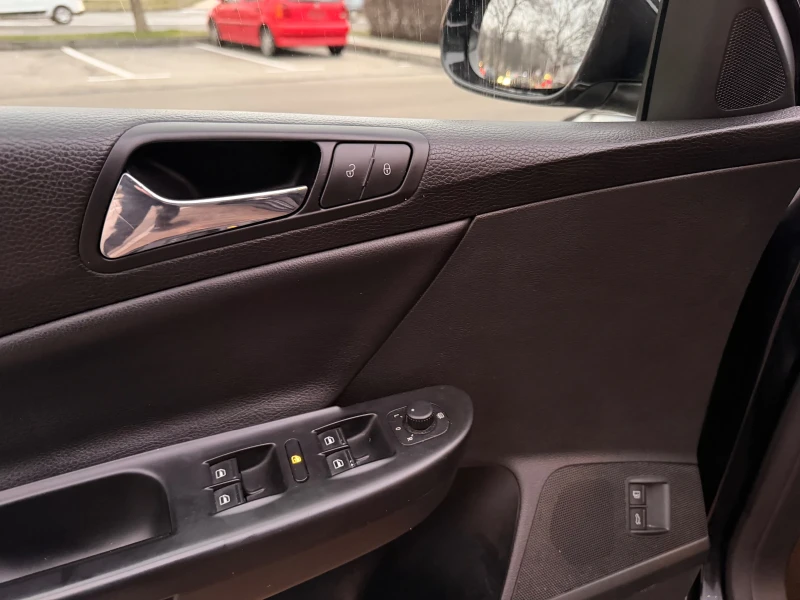 VW Passat TDI, снимка 14 - Автомобили и джипове - 53108068