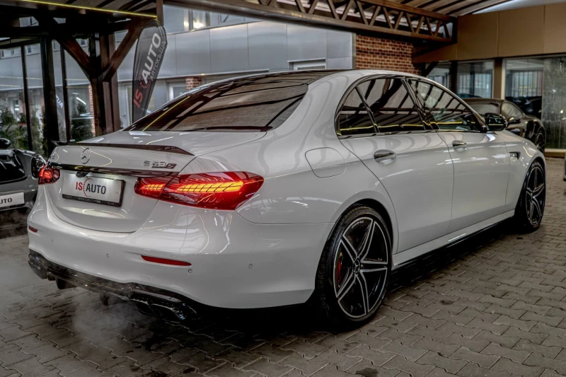 Mercedes-Benz E 63 AMG S/4Matic/Ambient/Камера 360/HuD/AMG Ride Control/M, снимка 6 - Автомобили и джипове - 53448218