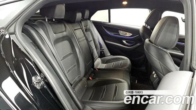 Mercedes-Benz AMG GT 4MATIC+ BURMESTER* ОБДУХВАНЕ* LANE* ASSIST* ПАНО* , снимка 15 - Автомобили и джипове - 54663323