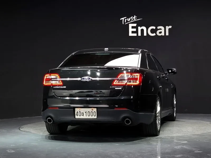 Ford Taurus 2.0 ECOBOOST, снимка 4 - Автомобили и джипове - 56497439