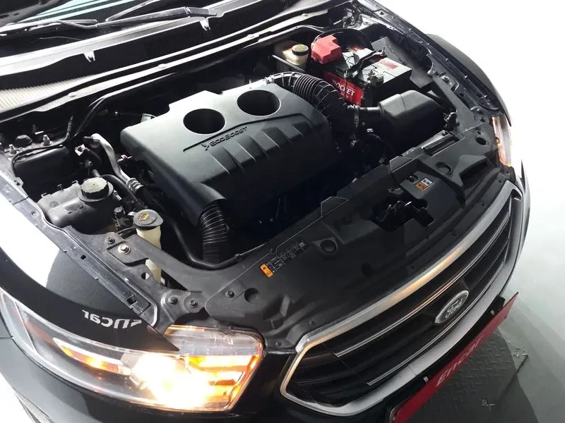 Ford Taurus 2.0 ECOBOOST, снимка 6 - Автомобили и джипове - 56497439