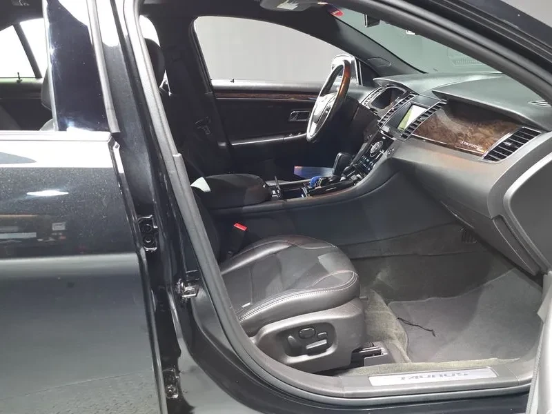 Ford Taurus 2.0 ECOBOOST, снимка 10 - Автомобили и джипове - 56497439