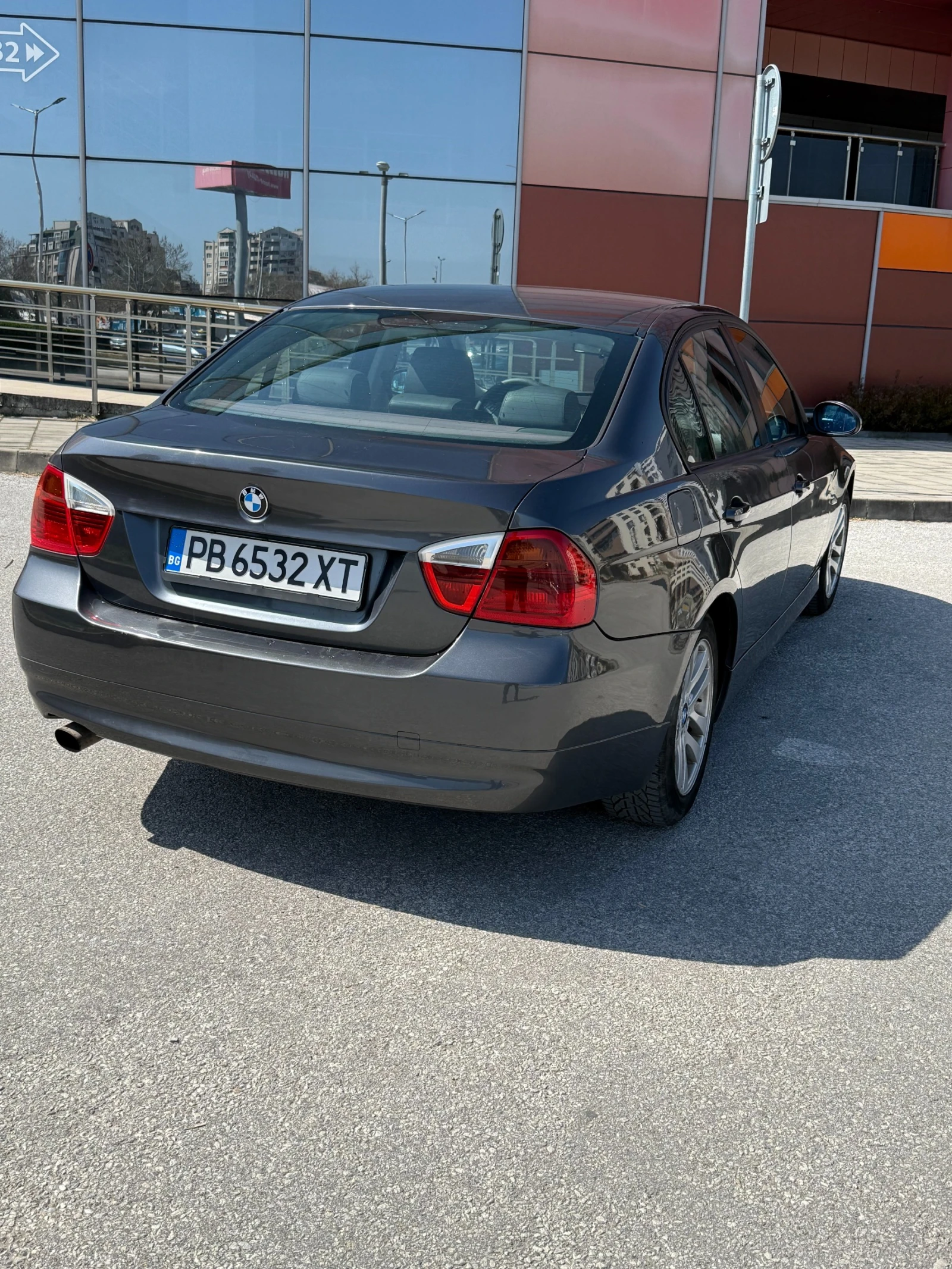 BMW 320  - изображение 2