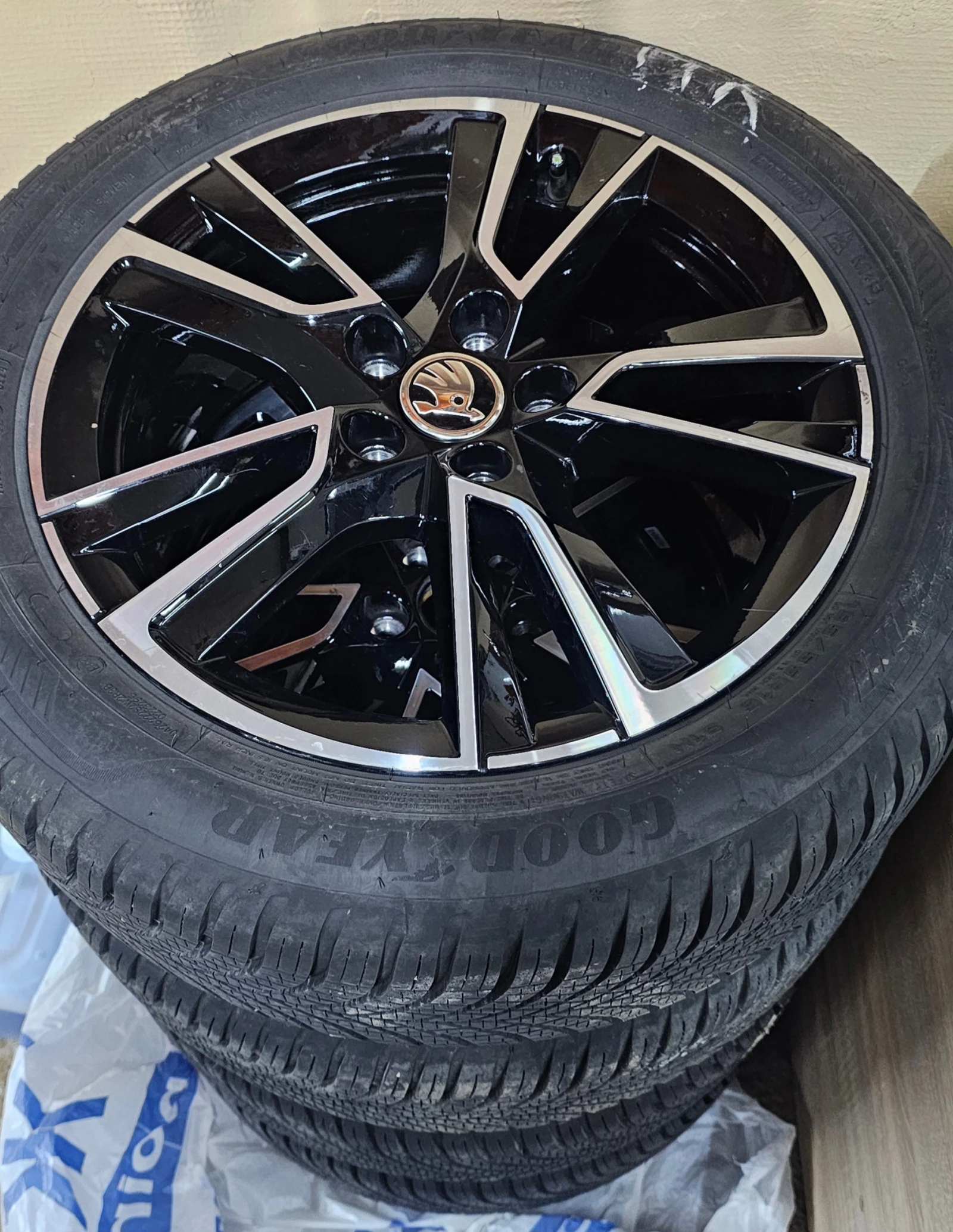 Skoda Fabia 1.5TSI | Mobile.bg   13