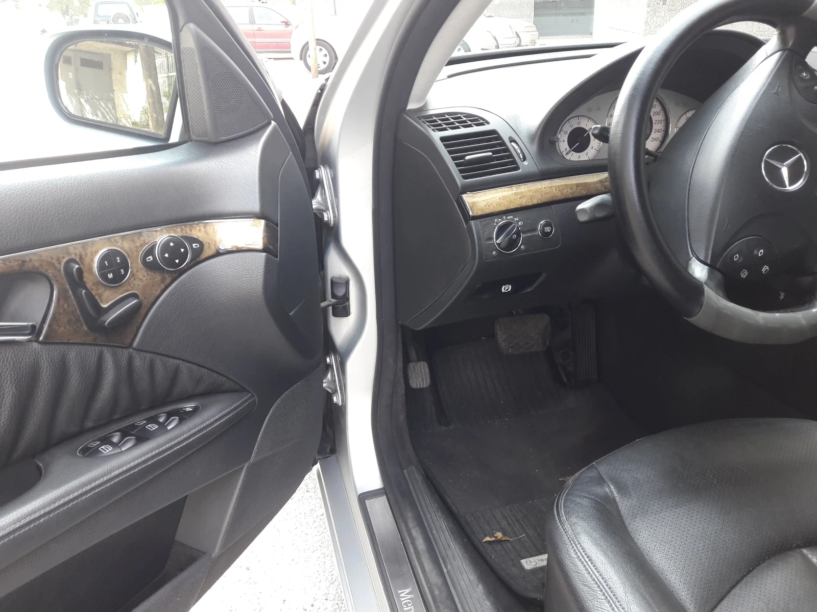Mercedes-Benz E 280 Avangard-combi - изображение 10