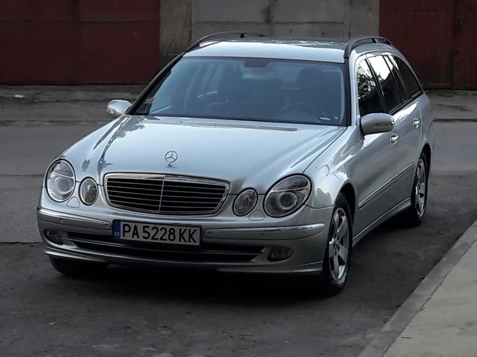 Mercedes-Benz E 280 Avangard-combi - изображение 2