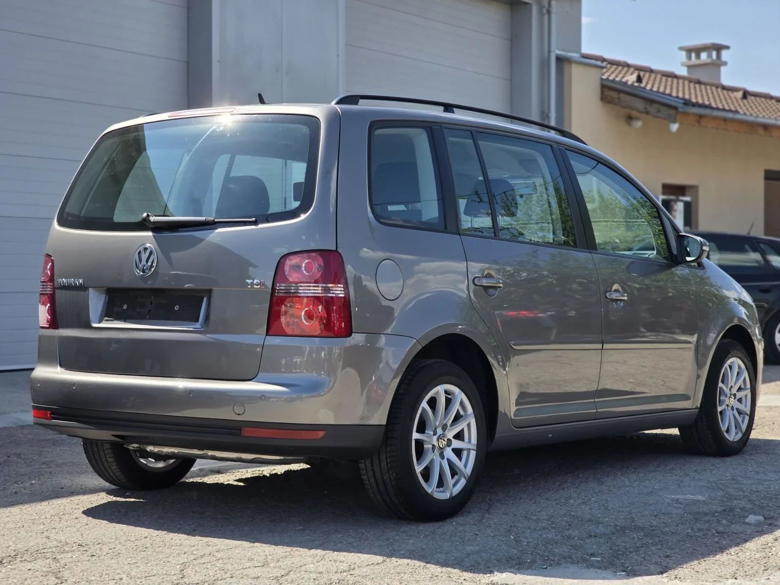 VW Touran  - изображение 3