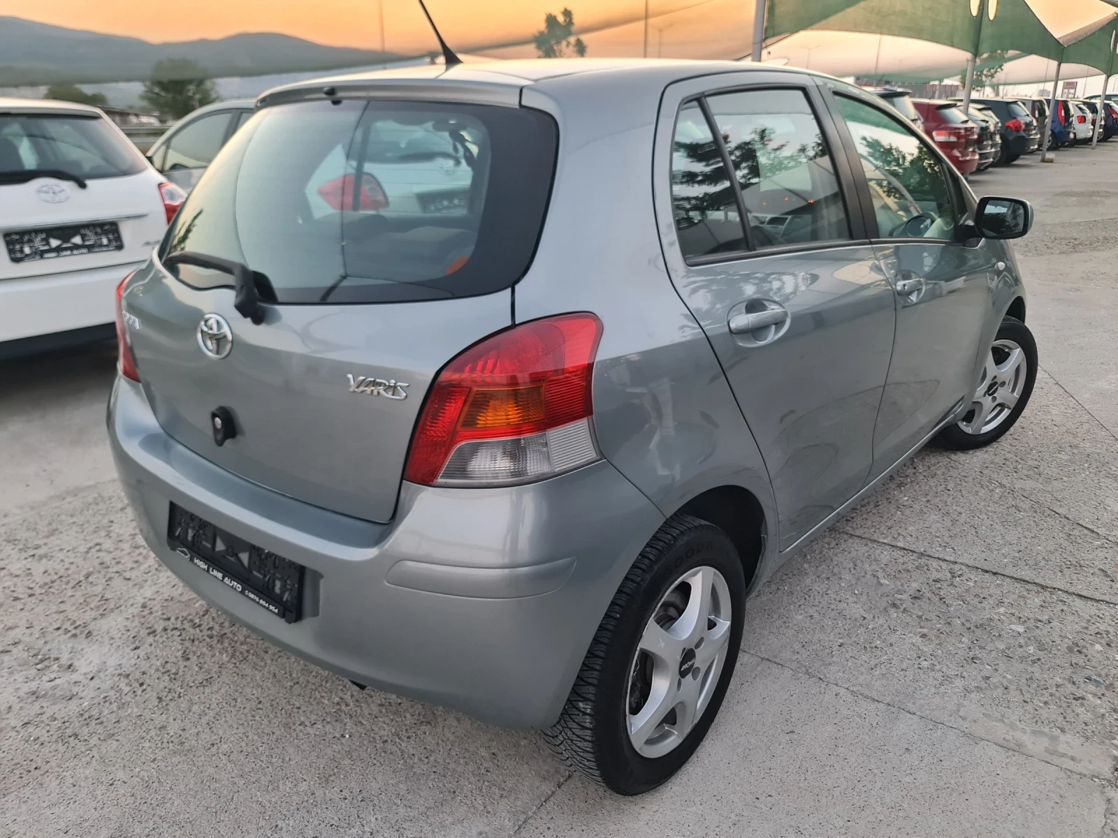 Toyota Yaris 1.33 VVTI Климатик  - изображение 4