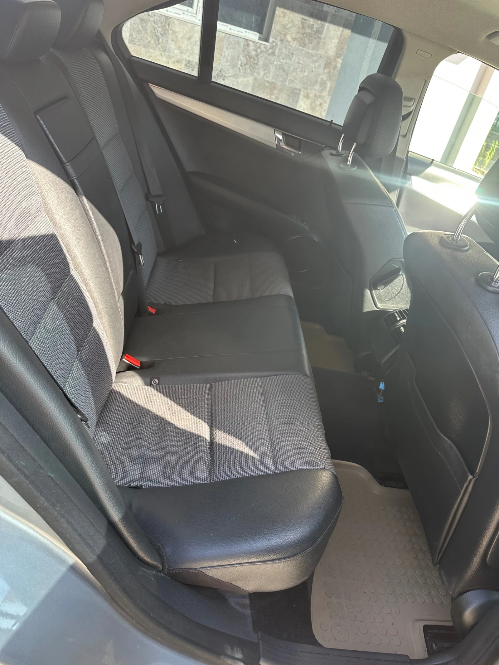 Mercedes-Benz C 320 4х4 - изображение 7