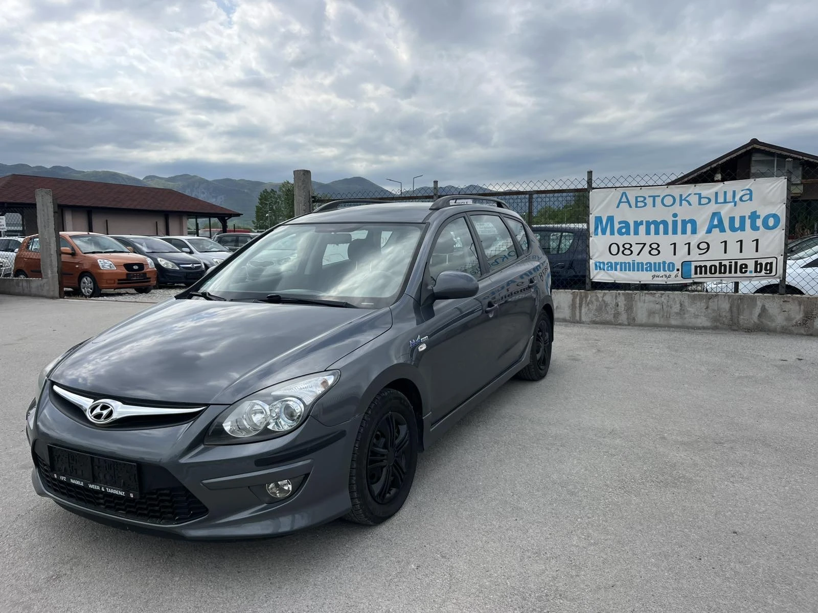 Hyundai I30 1.6CRDI 90кс 6 СКОРОСТИ АВТОПИЛОТ КЛИМАТРОНИК 