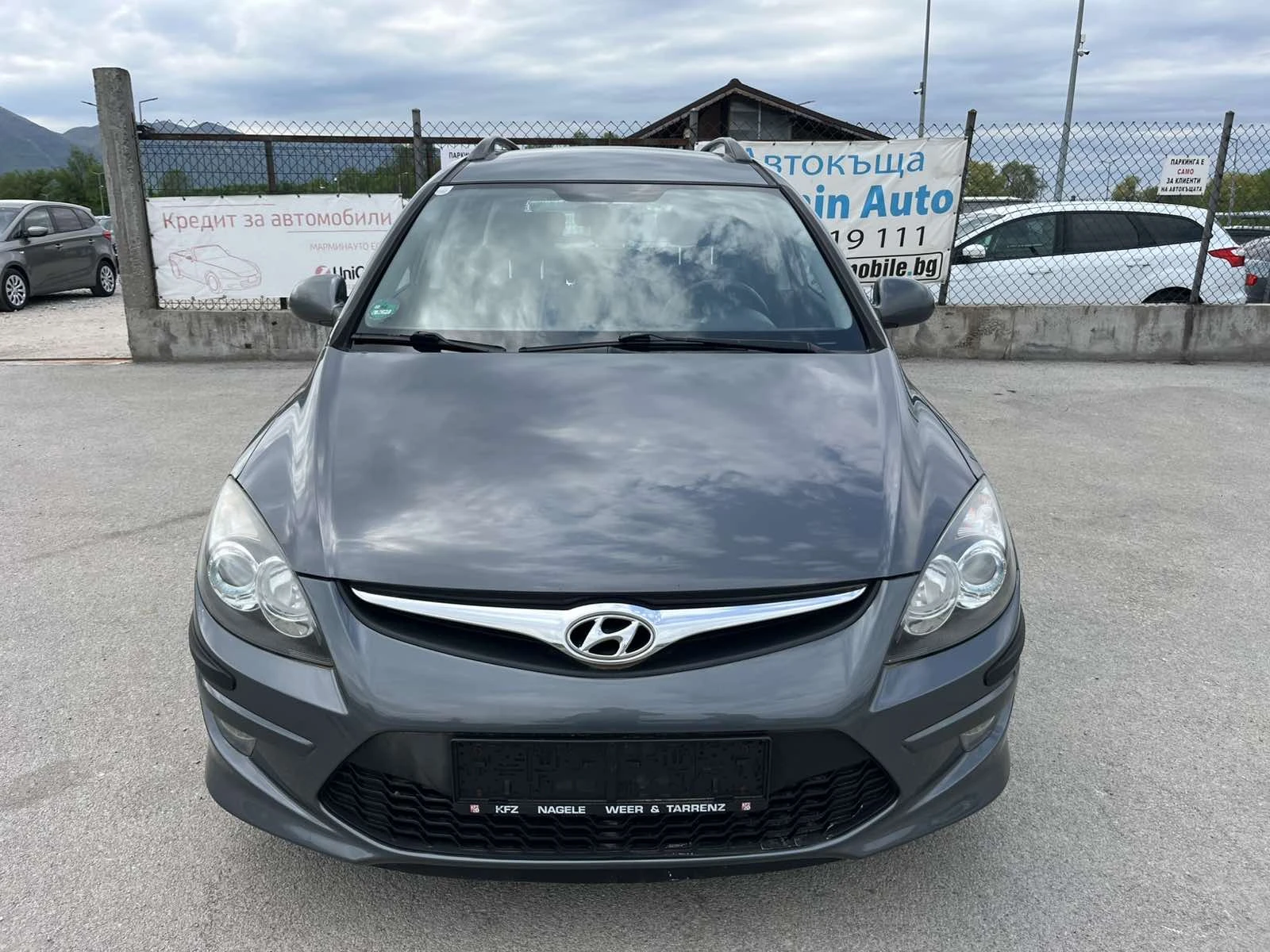 Hyundai I30 1.6CRDI 90кс 6 СКОРОСТИ АВТОПИЛОТ КЛИМАТРОНИК , снимка 2 - Автомобили и джипове - 52471460
