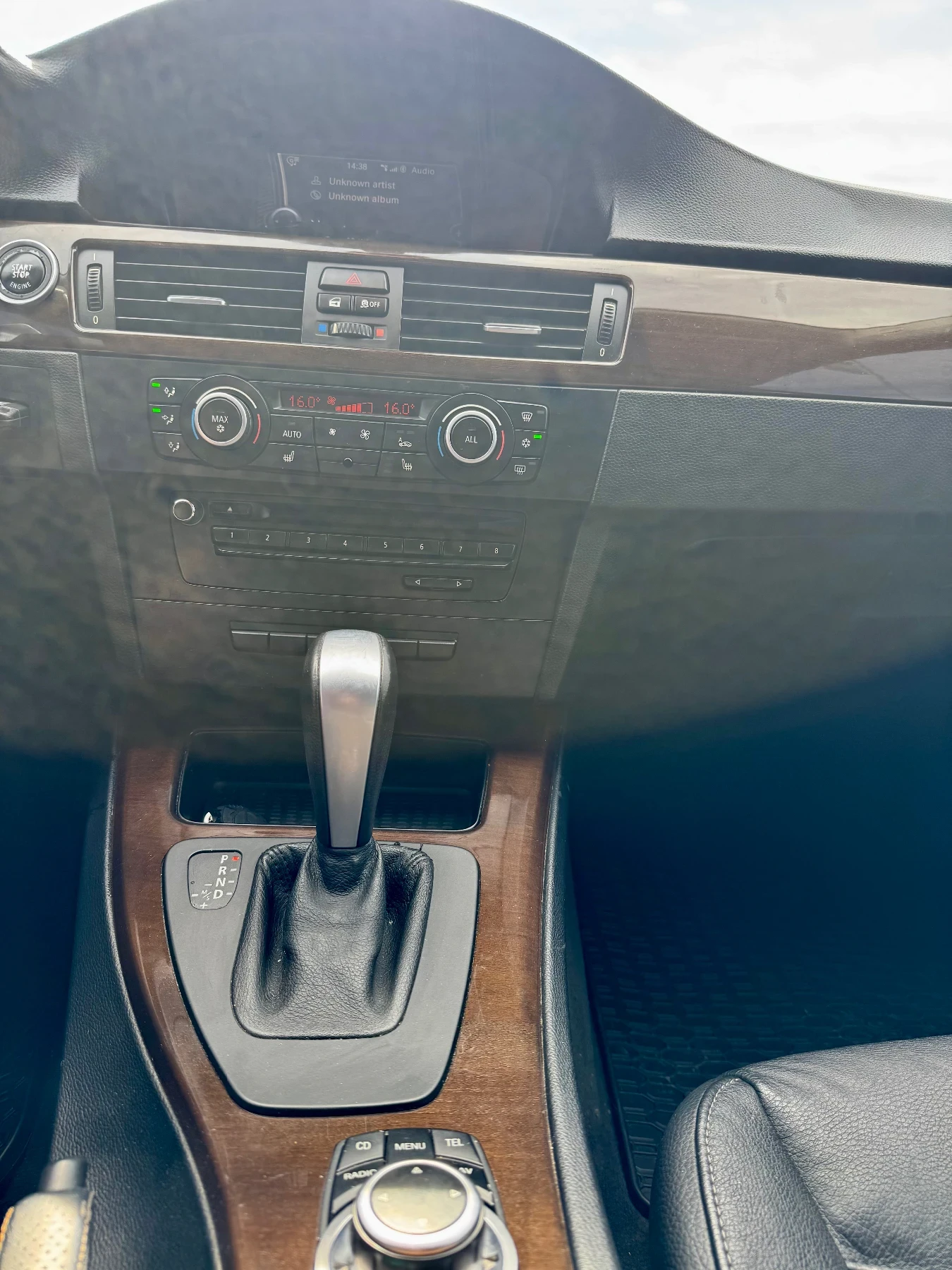 BMW 320 EDITION/XD/FACE, снимка 13 - Автомобили и джипове - 54131158