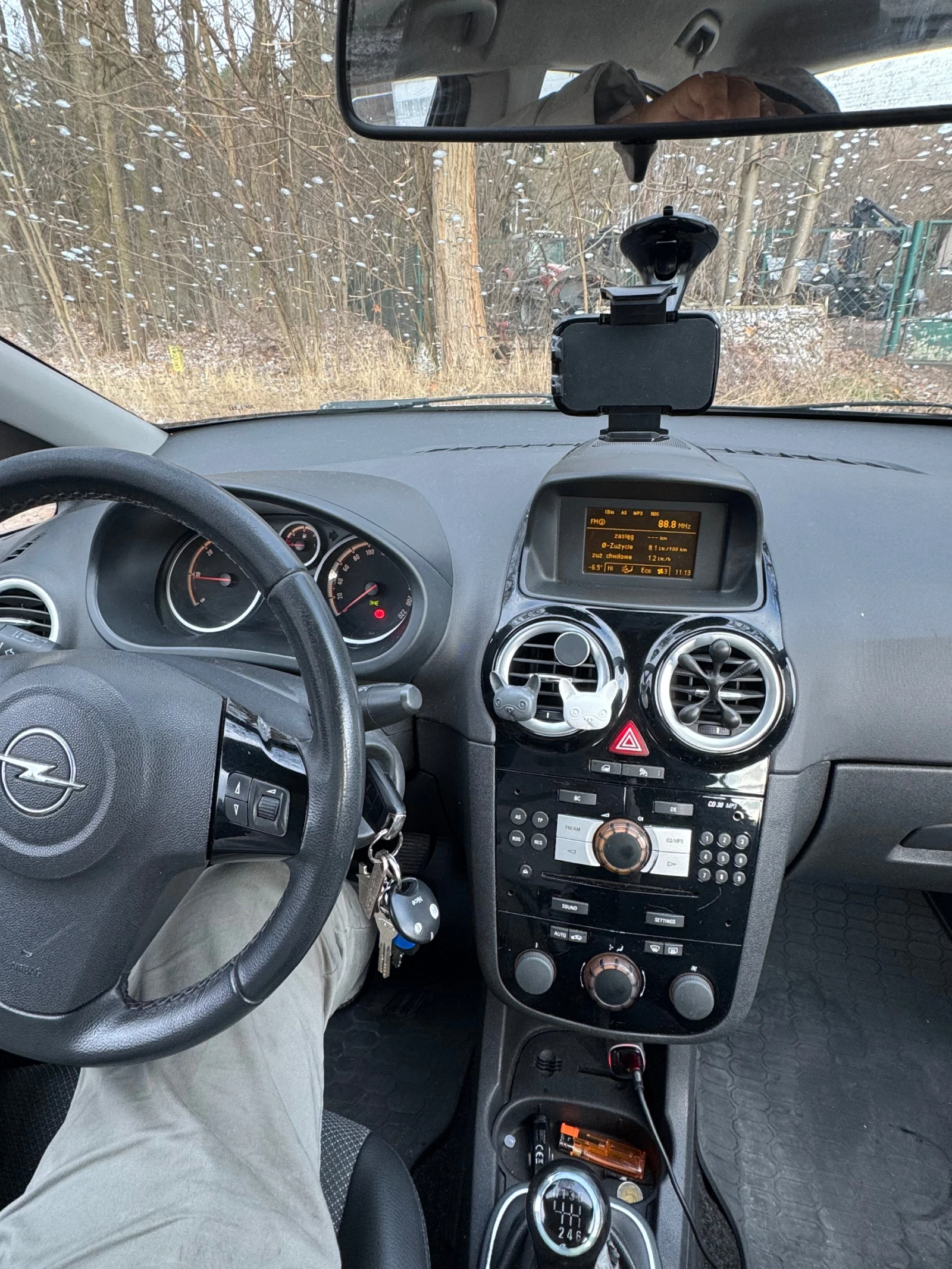 Opel Corsa  1.3 CDTI Хечбек употребяван нов внос - изображение 6