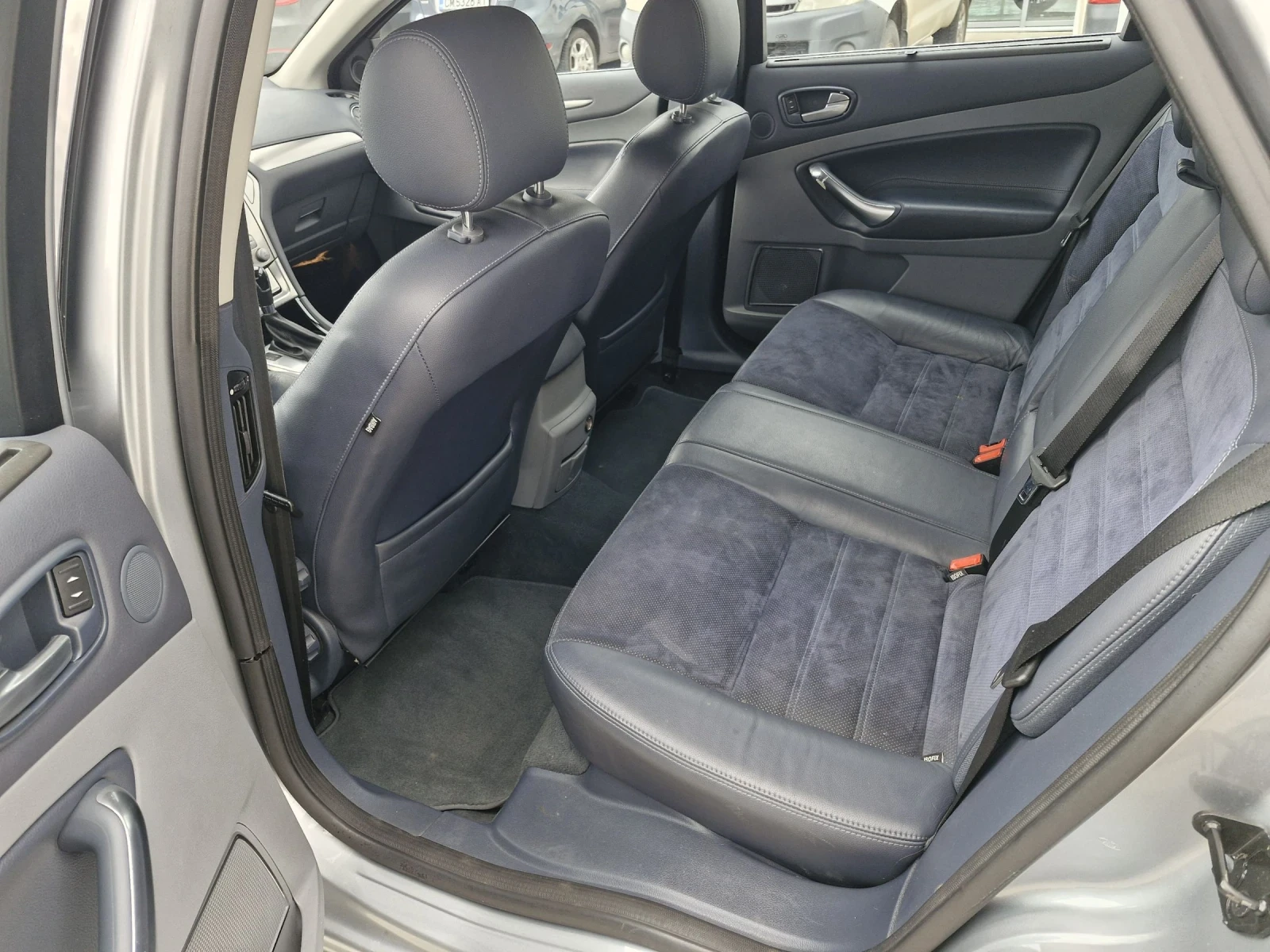 Ford Mondeo 2.0TDCi Titanium 140 �.�. ���������, ���������  | Mobile.bg � ����������� 11
