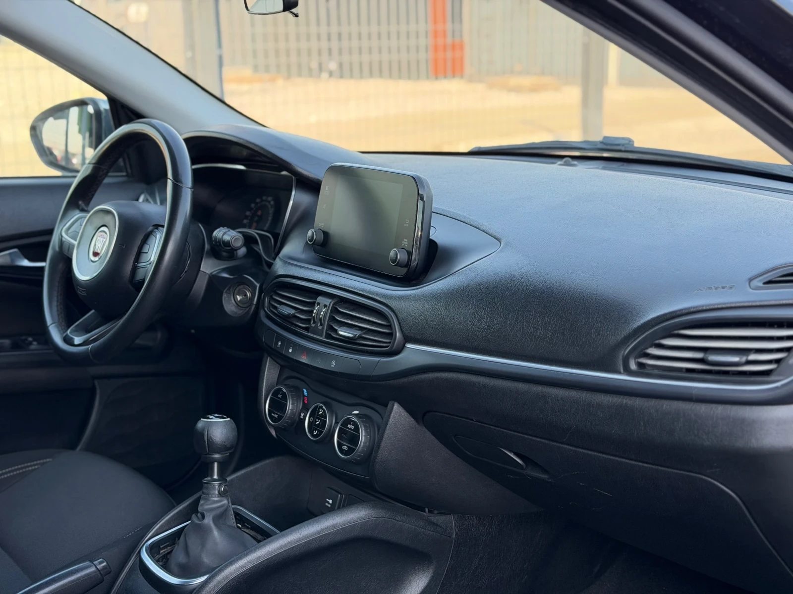 Fiat Tipo БЕНЗИН / ГАЗ, снимка 8 - Автомобили и джипове - 53737125