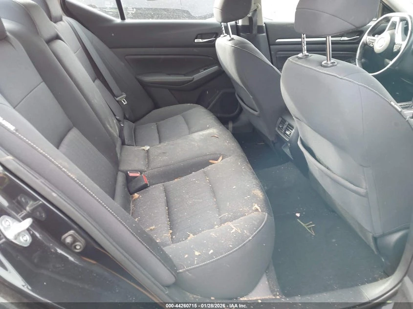 Nissan Altima 2.5L I-4 DI, DOHC, VVT, 182HP All Wheel Drive, снимка 8 - Автомобили и джипове - 53976033