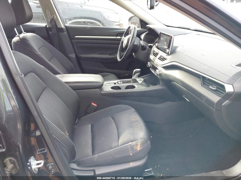 Nissan Altima 2.5L I-4 DI, DOHC, VVT, 182HP All Wheel Drive, снимка 5 - Автомобили и джипове - 53976033