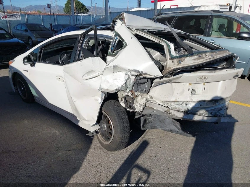 Toyota Prius 1.8L I-4 DOHC, VVT, 98HP Front Wheel Drive | Mobile.bg � ����������� 3