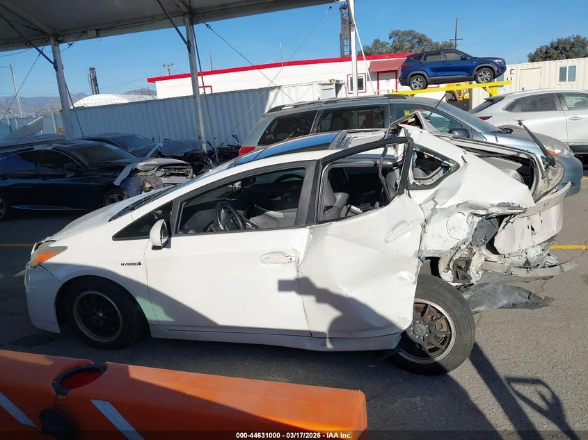 Toyota Prius 1.8L I-4 DOHC, VVT, 98HP Front Wheel Drive | Mobile.bg � ����������� 13