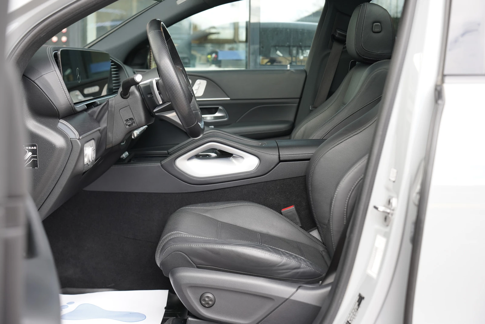 Mercedes-Benz GLE 450 d Coupe 4Matic AMG Line Night Package, снимка 9 - Автомобили и джипове - 54080382