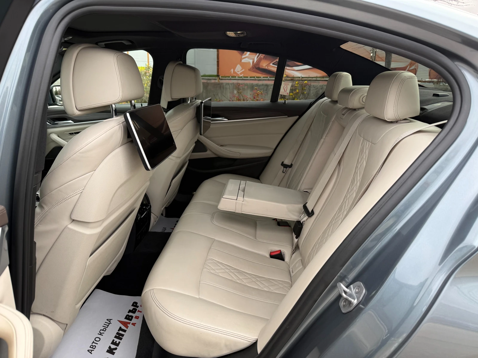 BMW 540 X Drive, снимка 9 - Автомобили и джипове - 54203948