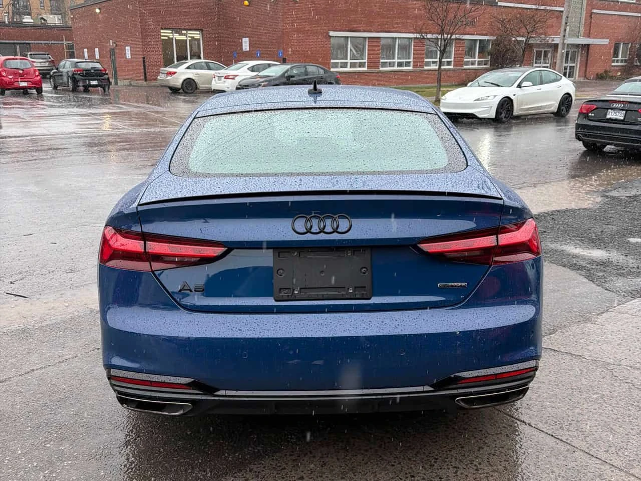 Audi A5 Progressiv  CARFAX, снимка 4 - Автомобили и джипове - 54234793