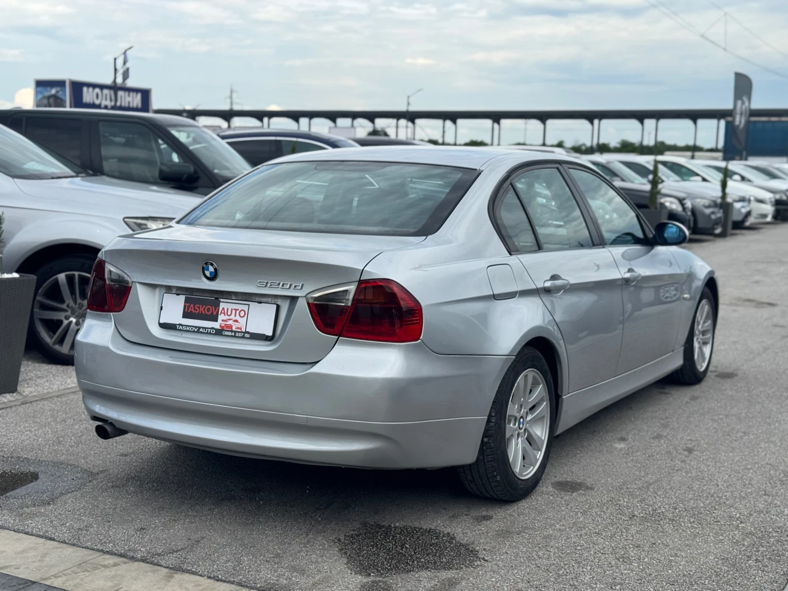 BMW 320 163к.с. Италия , снимка 8 - Автомобили и джипове - 54408174