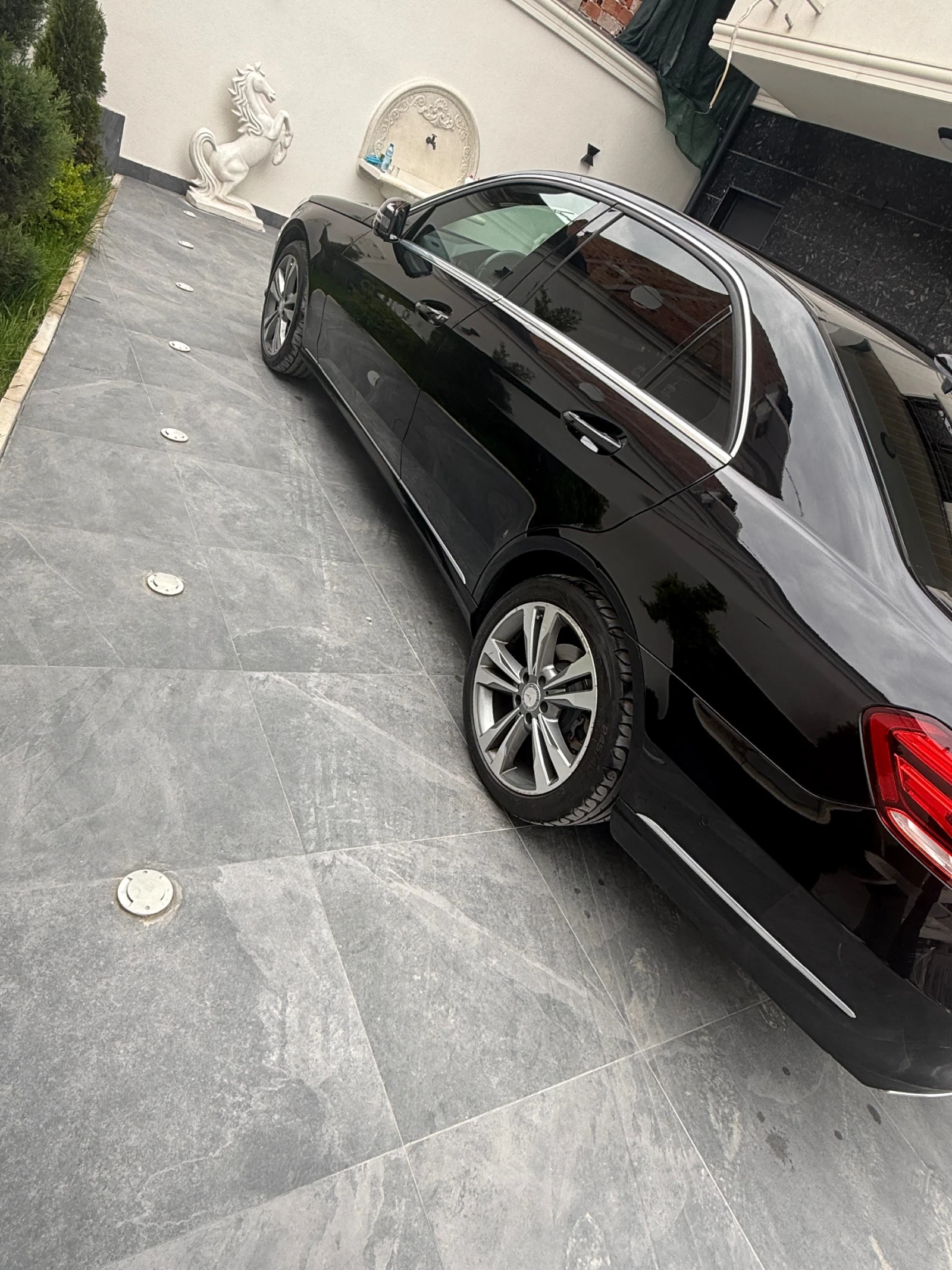 Mercedes-Benz E 350, снимка 5 - Автомобили и джипове - 54595751