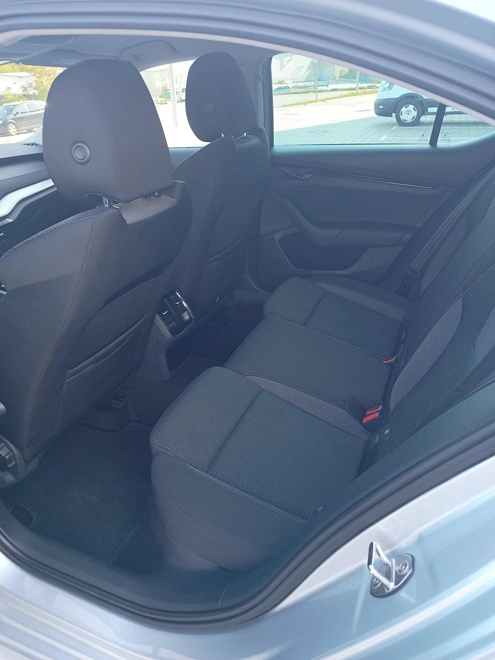 Skoda Octavia, снимка 12 - Автомобили и джипове - 54633686