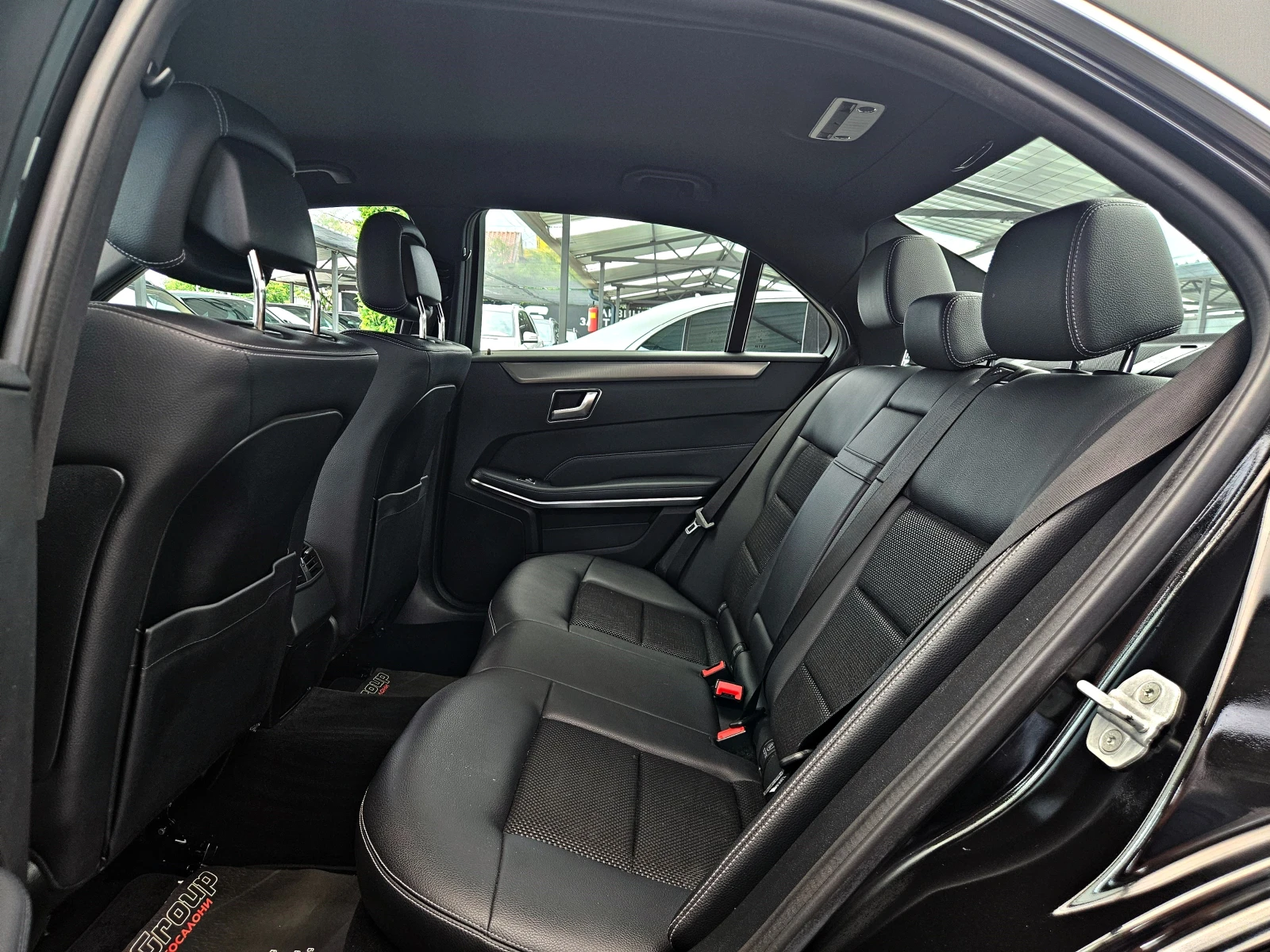 Mercedes-Benz E 220 AMG/FACE/GERMANY/ПОДГРЕВ/AMBIENT/AUTO HOLD/LIZING, снимка 16 - Автомобили и джипове - 55013470