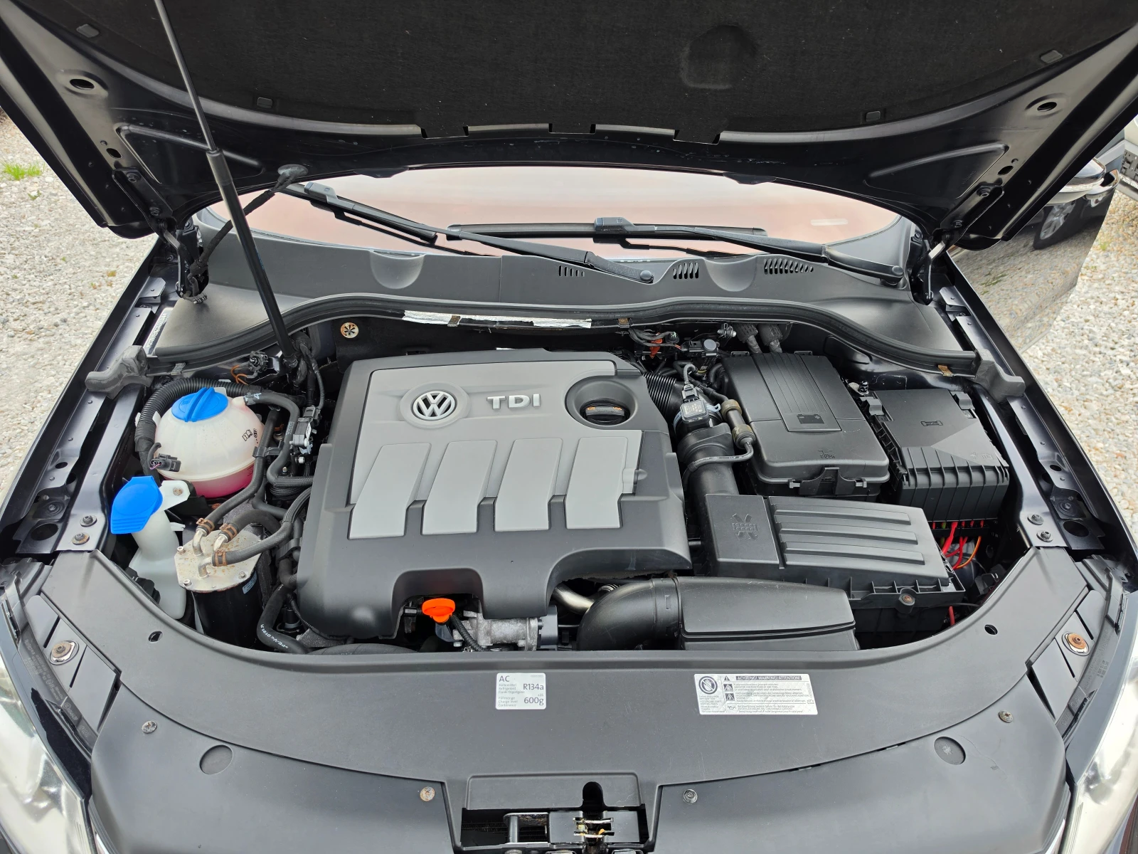VW Passat 1.6TDI HIGHLINE /FULL/ | Mobile.bg � ����������� 15