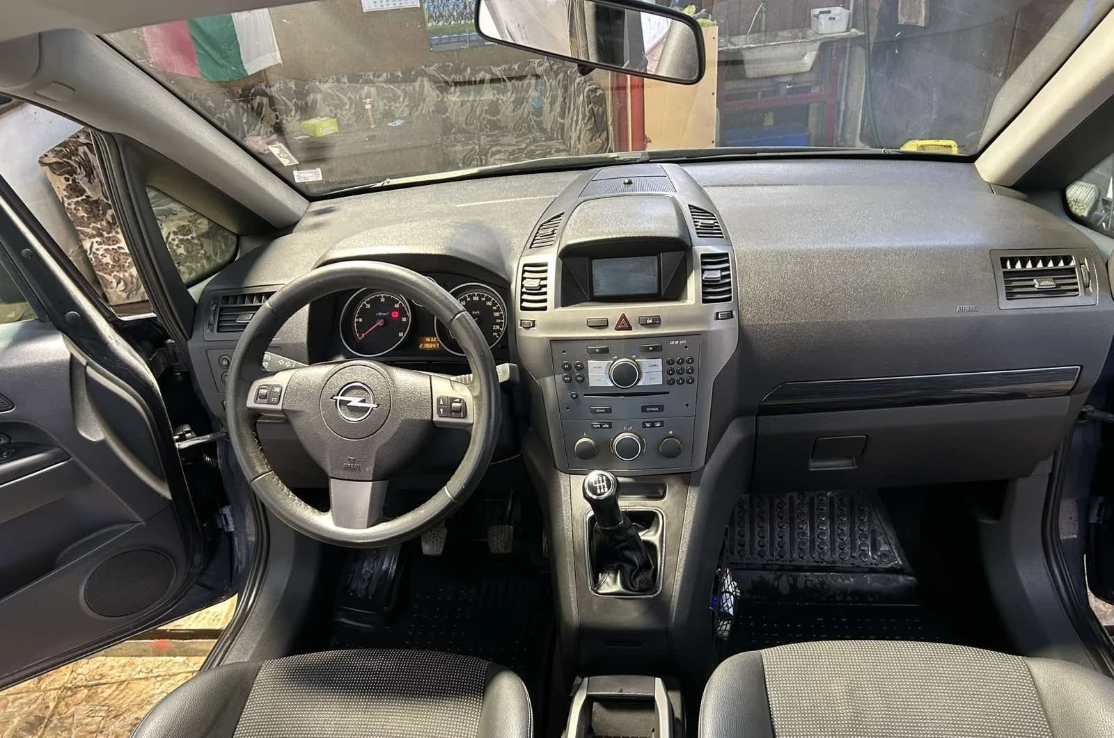 Opel Zafira, снимка 2 - Автомобили и джипове - 55415432