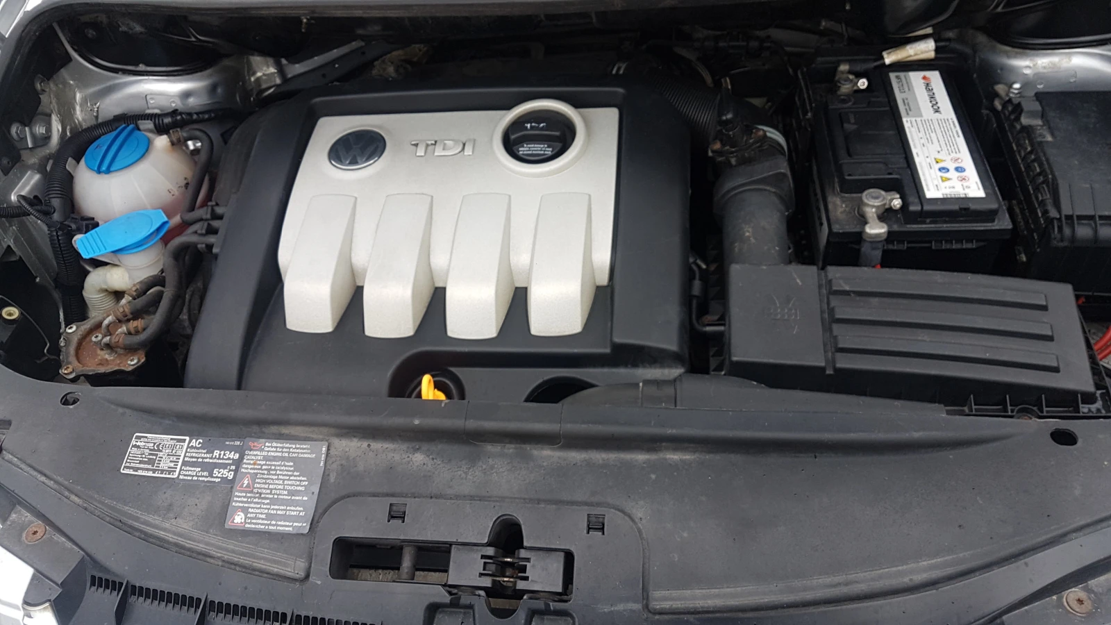 VW Touran 1.9TDI 90кс, снимка 15 - Автомобили и джипове - 56225547