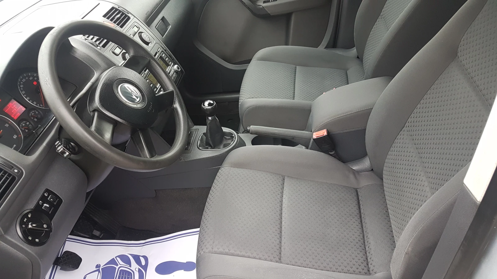 VW Touran 1.9TDI 90кс, снимка 12 - Автомобили и джипове - 56225547