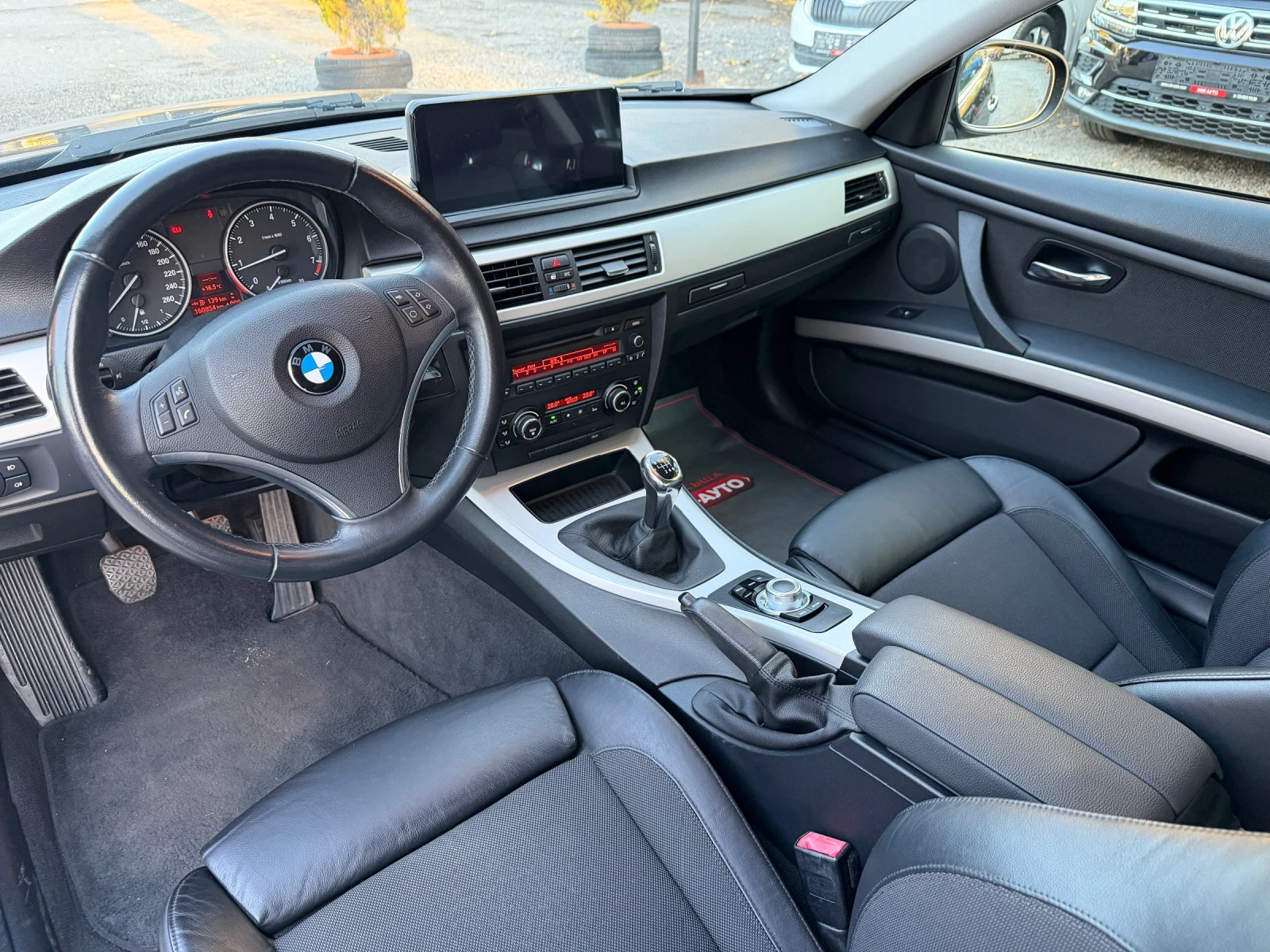 BMW 320 i E92 Coupe Facelift, снимка 7 - Автомобили и джипове - 56576167