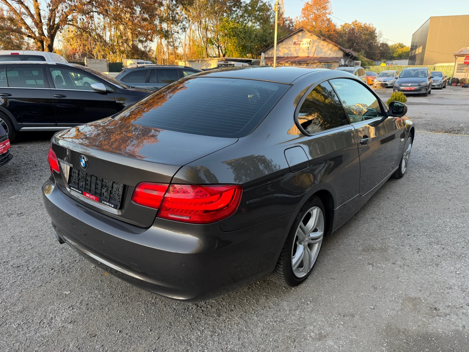 BMW 320 i E92 Coupe Facelift, снимка 4 - Автомобили и джипове - 56576167