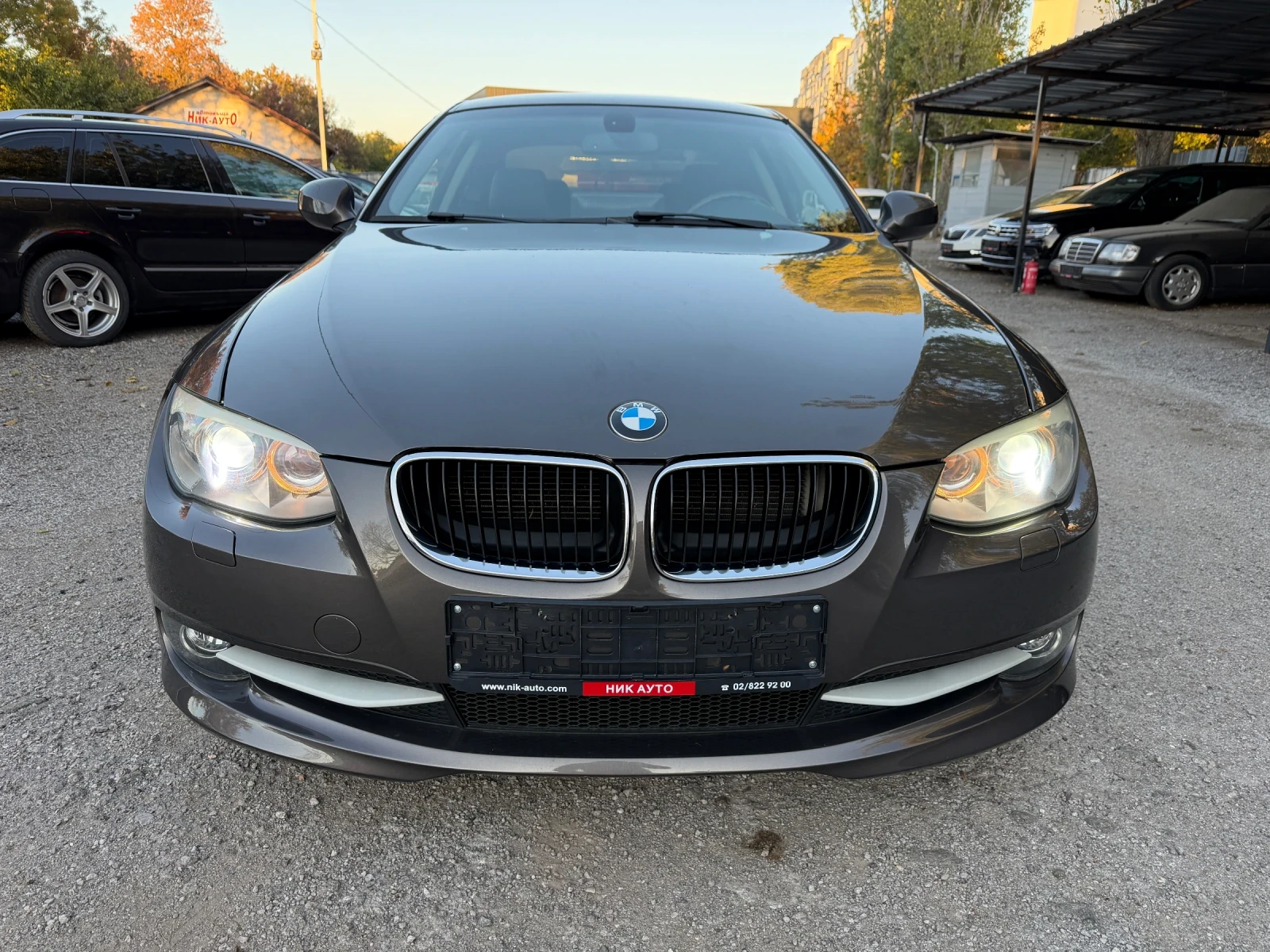 BMW 320 i E92 Coupe Facelift, снимка 3 - Автомобили и джипове - 56576167